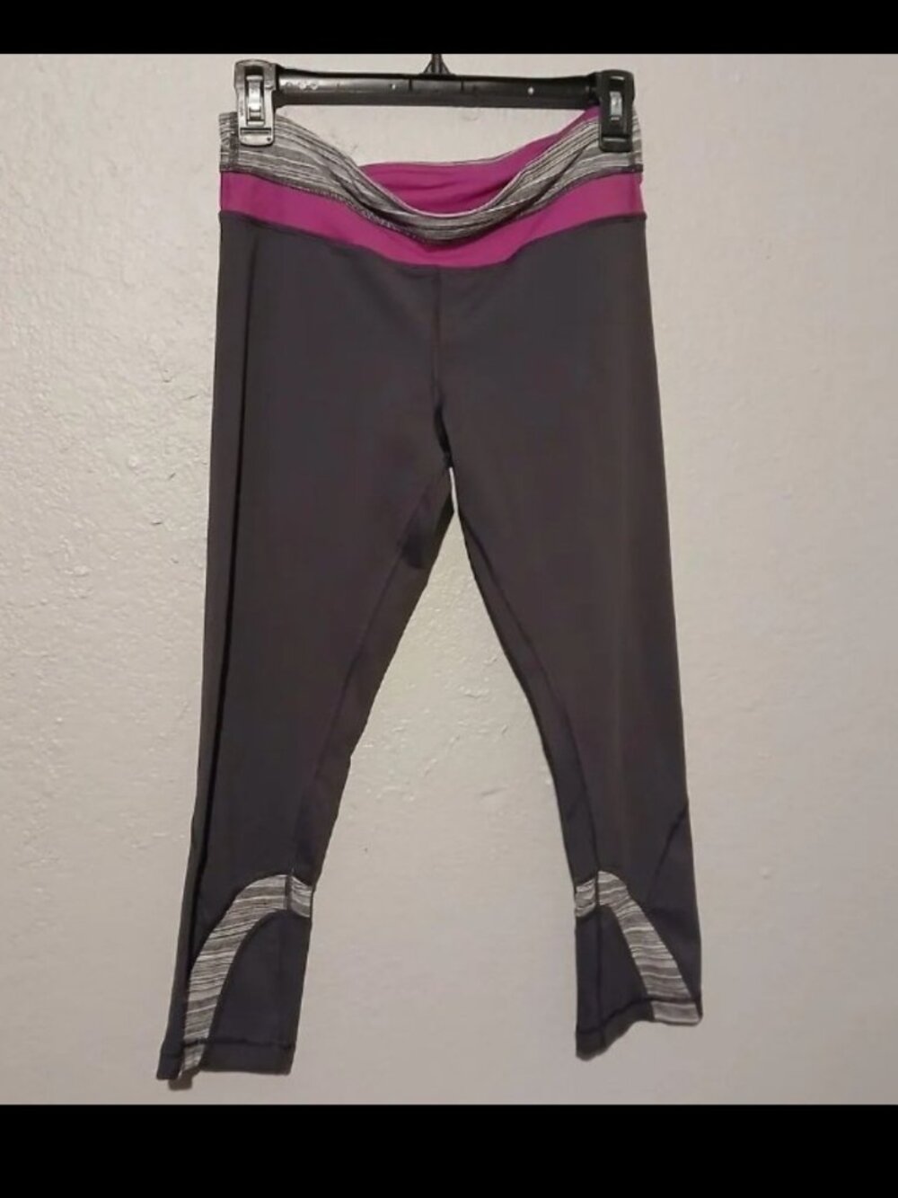 Lululemon run inspired cropped leggings